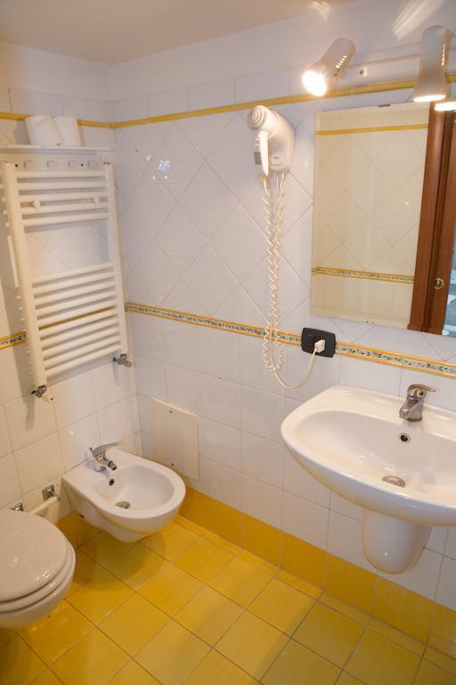 Appartamenti Mergellina Naples Room photo